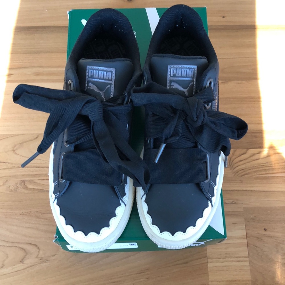 Puma Hearth Scallop Sneakers